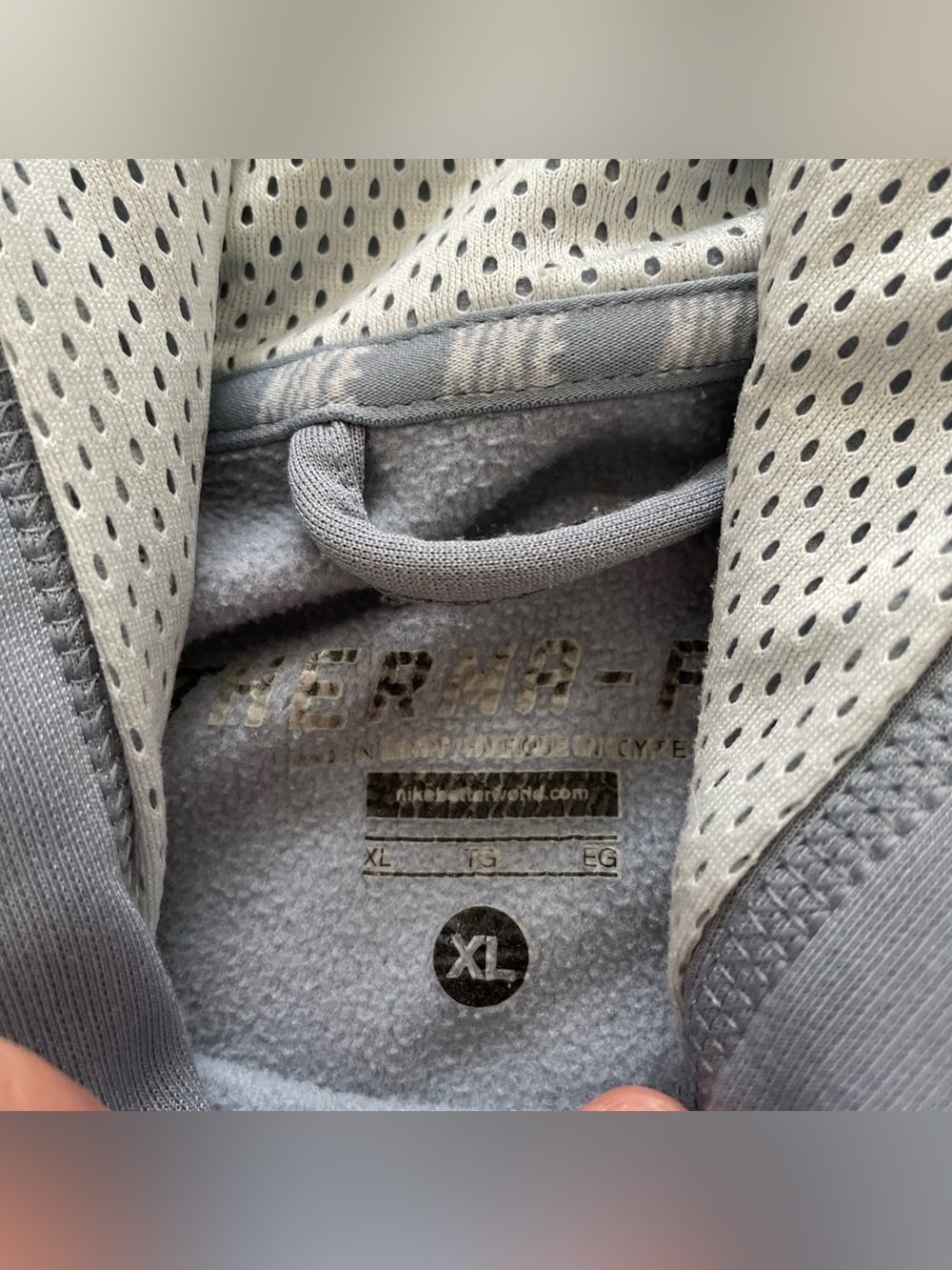 Nike Therma-Fit Pullover Hoodie Men’s Size XL Gray Fleece Logo Graphic Print - Picture 4 of 8